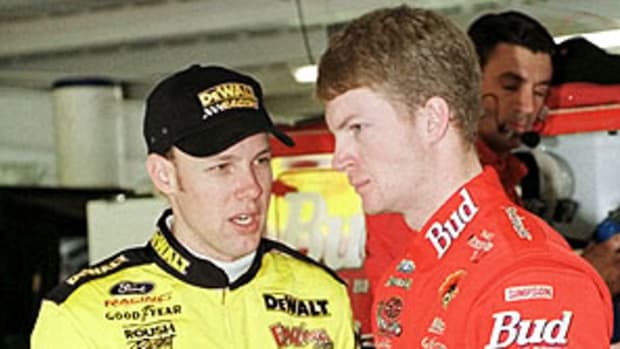 Matt-Kenseth-Dale-Earnhardt-Jr-1.jpg